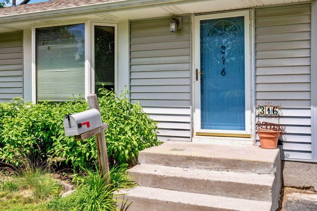 316 Layman Lane, Bloomington, MN 55420