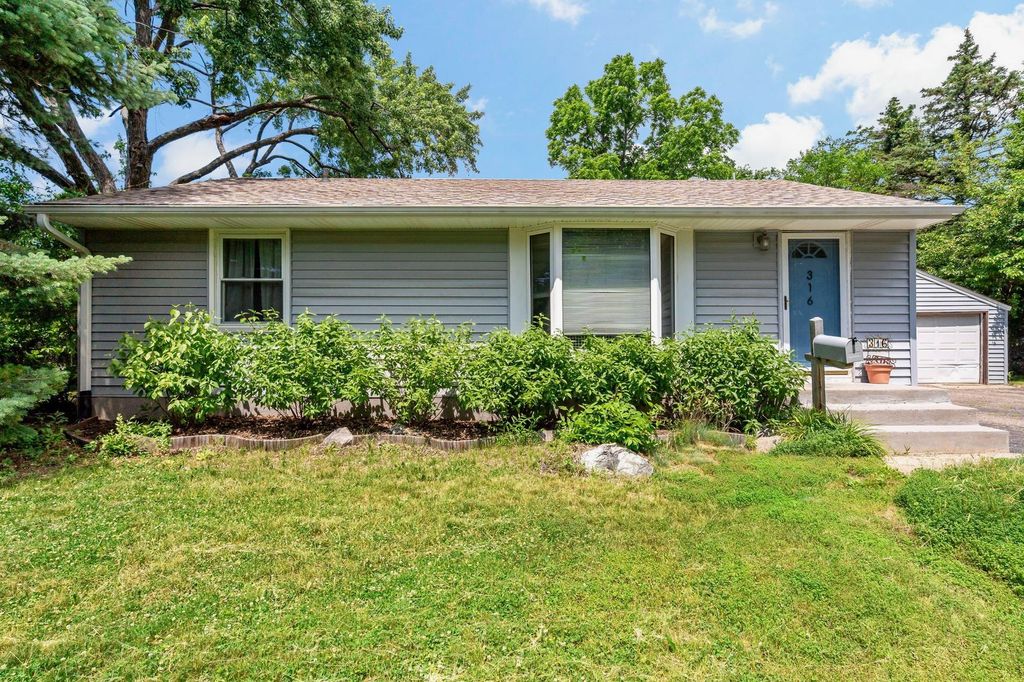 316 Layman Lane, Bloomington, MN 55420