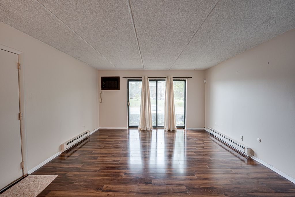 611 N Briar Hill Lane 1, Addison, IL 60101 — photo 4