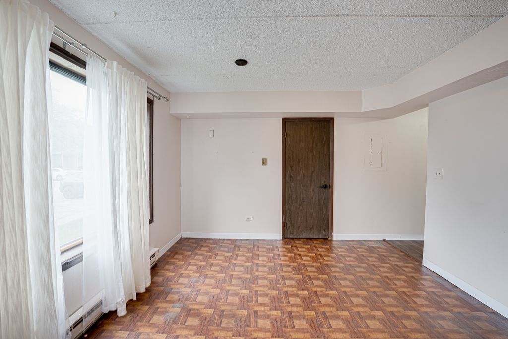 611 N Briar Hill Lane 1, Addison, IL 60101 — photo 5