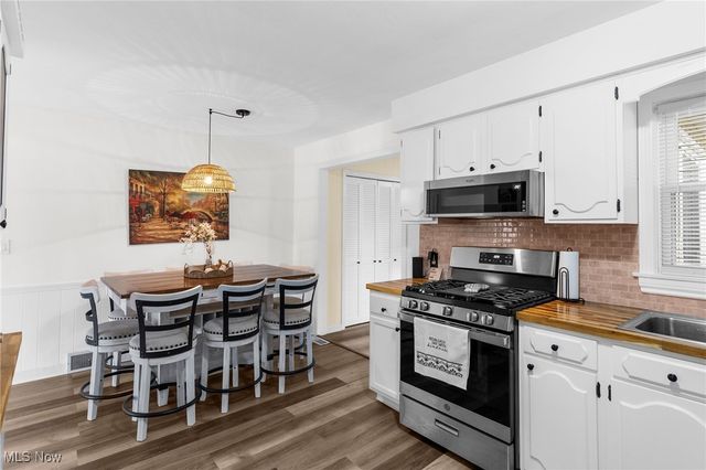 575 Breetz Drive, Campbell, OH 44405