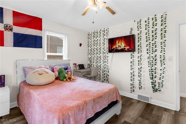 575 Breetz Drive, Campbell, OH 44405