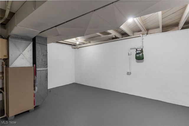 575 Breetz Drive, Campbell, OH 44405