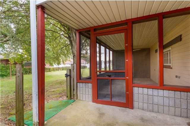 575 Breetz Drive, Campbell, OH 44405