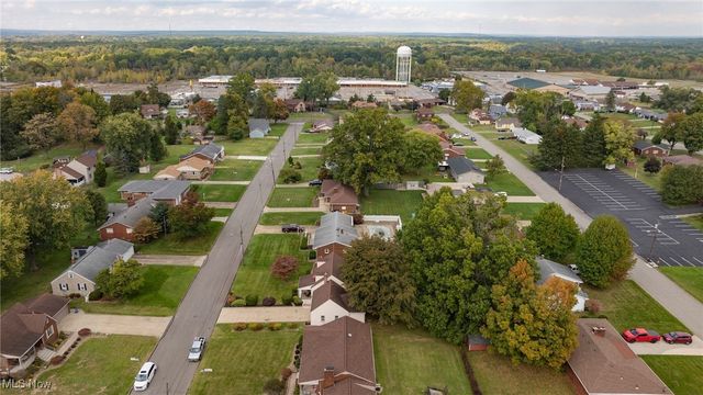 575 Breetz Drive, Campbell, OH 44405