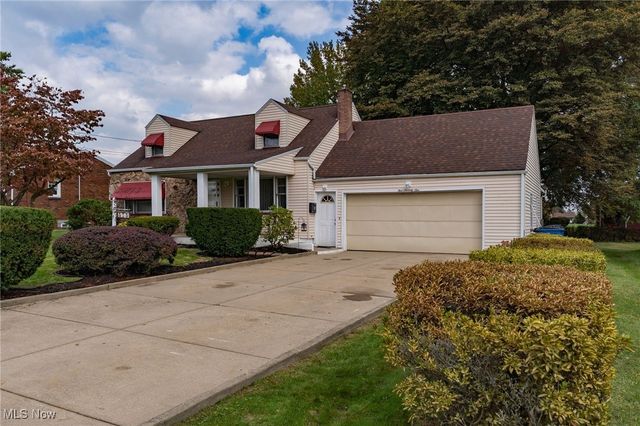 575 Breetz Drive, Campbell, OH 44405