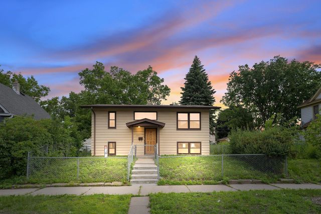 905 Fuller Avenue, Saint Paul, MN 55104