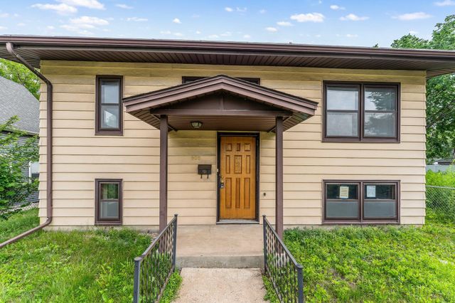 905 Fuller Avenue, Saint Paul, MN 55104
