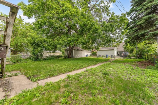 905 Fuller Avenue, Saint Paul, MN 55104