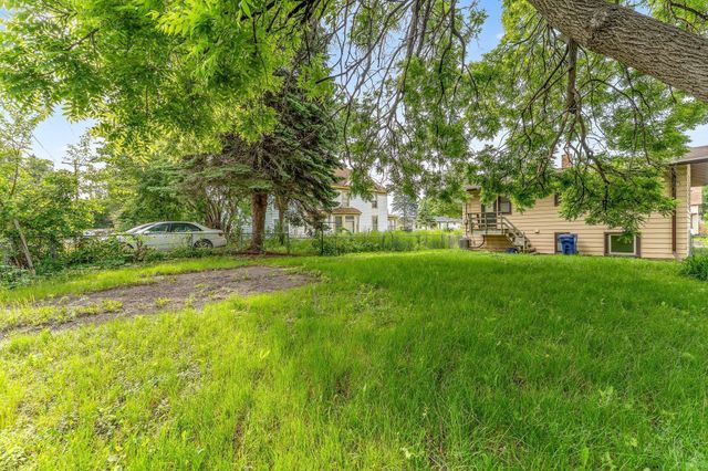 905 Fuller Avenue, Saint Paul, MN 55104