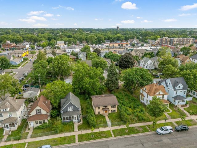 905 Fuller Avenue, Saint Paul, MN 55104