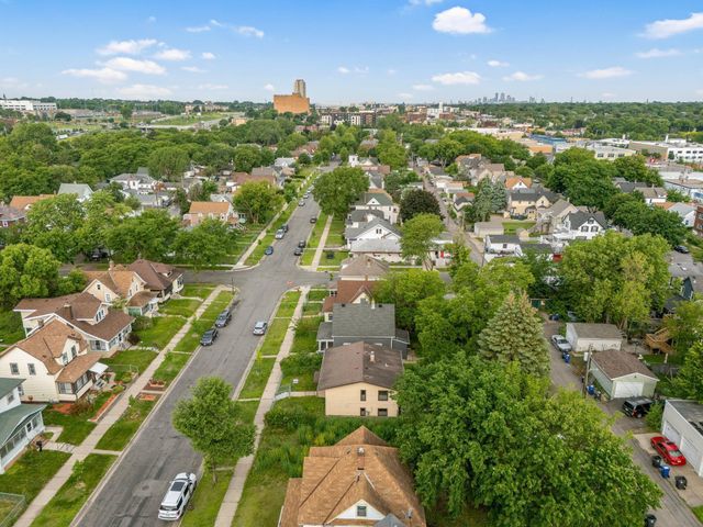 905 Fuller Avenue, Saint Paul, MN 55104