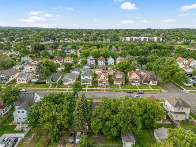 905 Fuller Avenue, Saint Paul, MN 55104