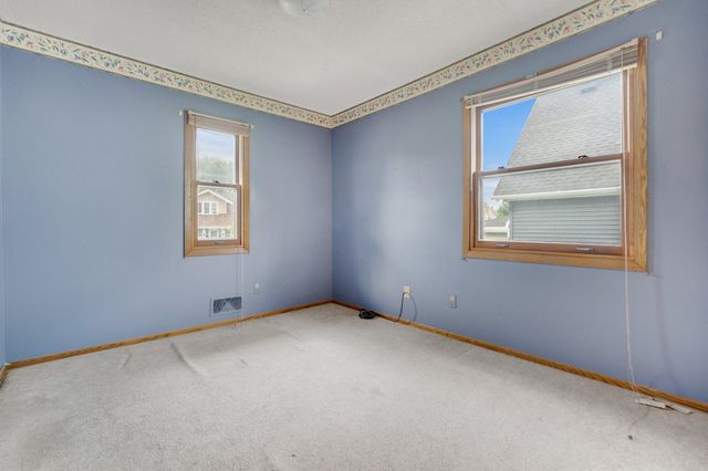 905 Fuller Avenue, Saint Paul, MN 55104