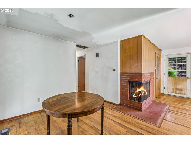 1545 Nw 5TH St, Gresham, OR 97030