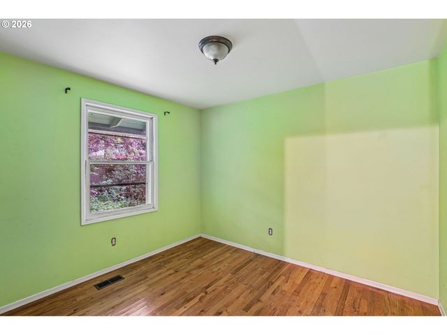 1545 Nw 5TH St, Gresham, OR 97030