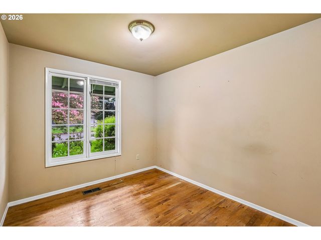 1545 Nw 5TH St, Gresham, OR 97030