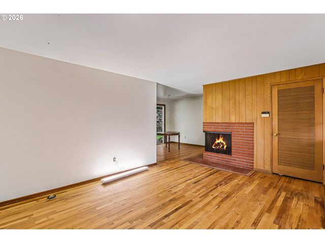 1545 Nw 5TH St, Gresham, OR 97030