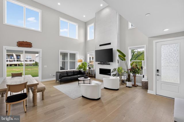 1100 HEWES ST, Ambler, PA 19002