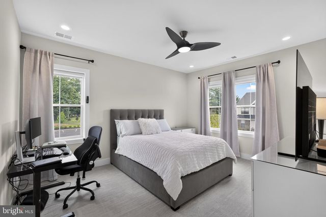 1100 HEWES ST, Ambler, PA 19002