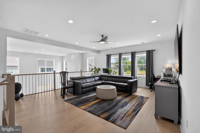 1100 HEWES ST, Ambler, PA 19002