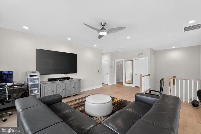 1100 HEWES ST, Ambler, PA 19002
