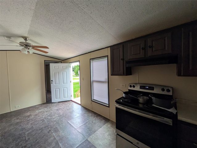 1213 Kentucky Street Street A, South Houston, TX 77587