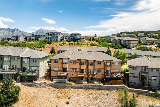 2011 E STONELEIGH DR, Draper, UT 84020
