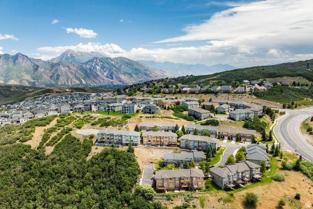 2011 E STONELEIGH DR, Draper, UT 84020