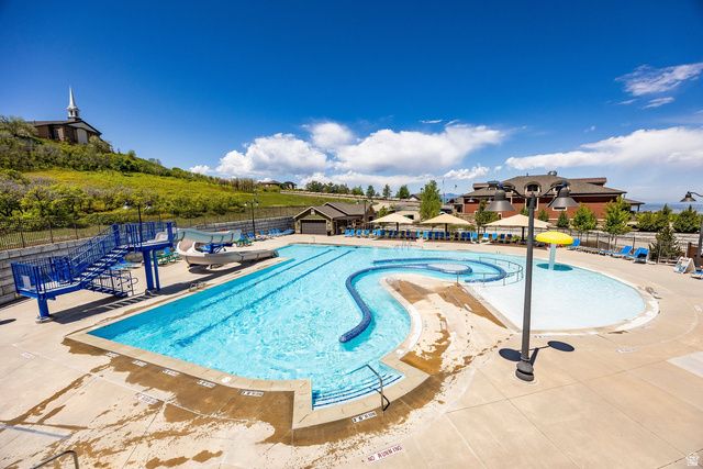 2011 E STONELEIGH DR, Draper, UT 84020