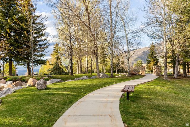 2011 E STONELEIGH DR, Draper, UT 84020