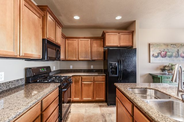 2011 E STONELEIGH DR, Draper, UT 84020