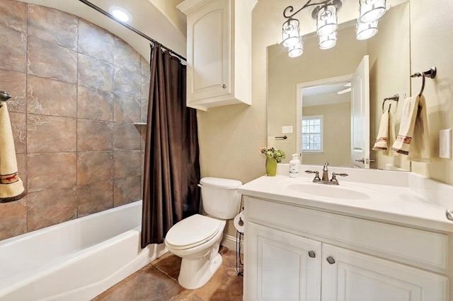 409 Settlers Ridge Drive, Keller, TX 76248