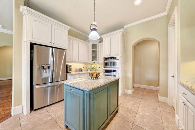 409 Settlers Ridge Drive, Keller, TX 76248