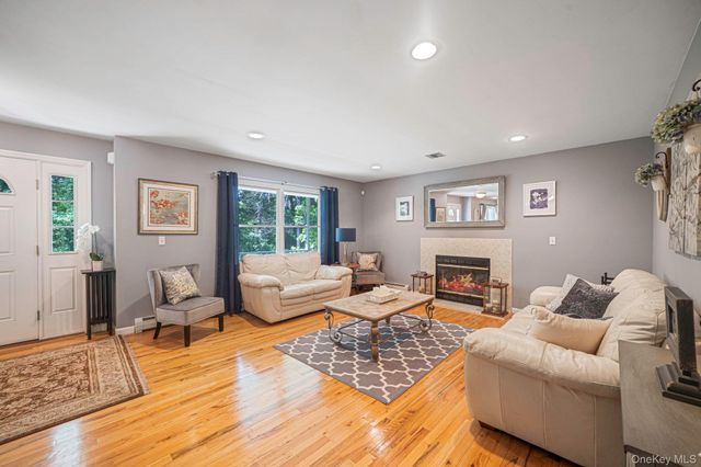 283 Route 25A, Wading River, NY 11792