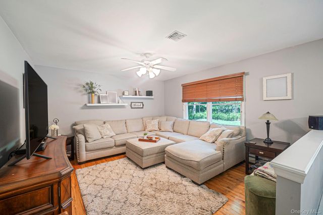 283 Route 25A, Wading River, NY 11792