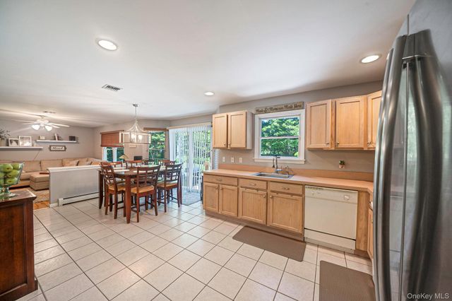 283 Route 25A, Wading River, NY 11792