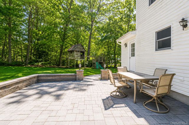 283 Route 25A, Wading River, NY 11792