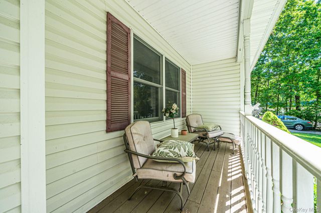283 Route 25A, Wading River, NY 11792