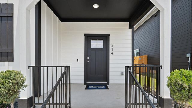 307 El Seibo LN, Bastrop, TX 78602