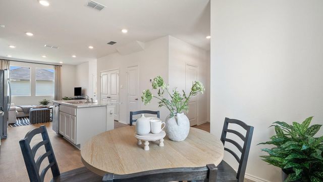 307 El Seibo LN, Bastrop, TX 78602