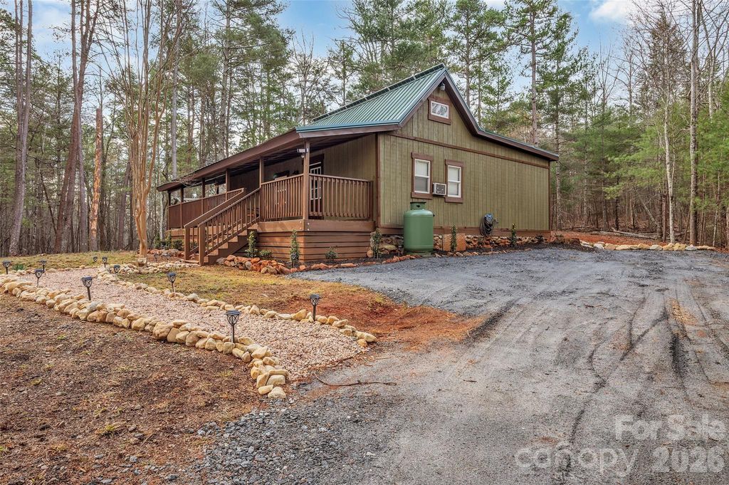 179 Doves Way, Lake Lure, NC 28746