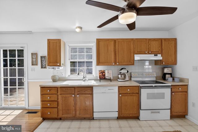 606 OLD LOVE POINT RD, Stevensville, MD 21666