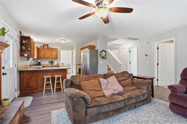12536 E 83rd Street North, Owasso, OK 74055