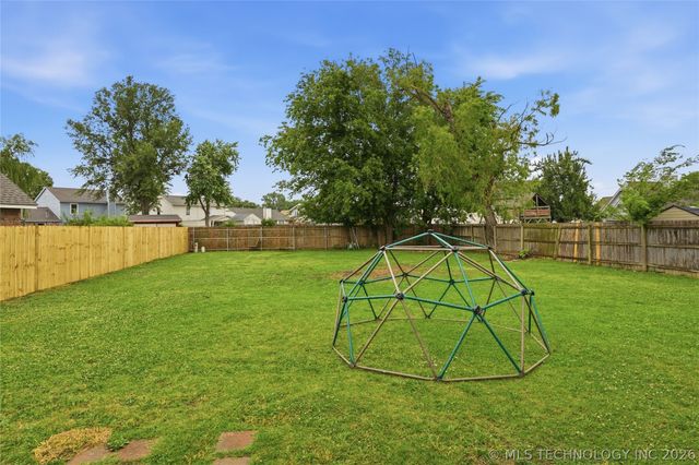 12536 E 83rd Street North, Owasso, OK 74055