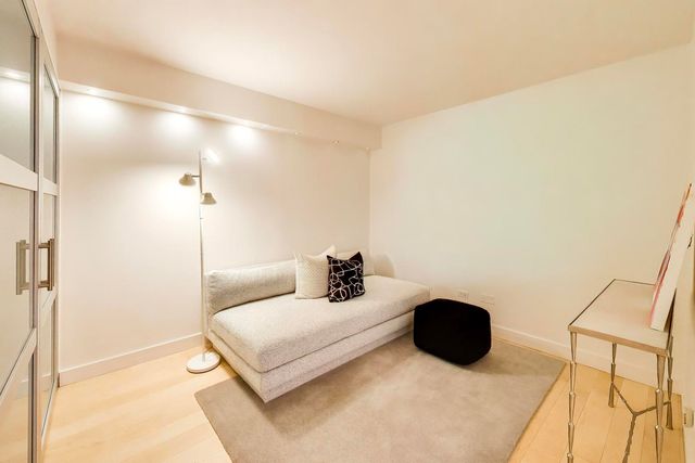 2 E Erie Street 3005, Chicago, IL 60611