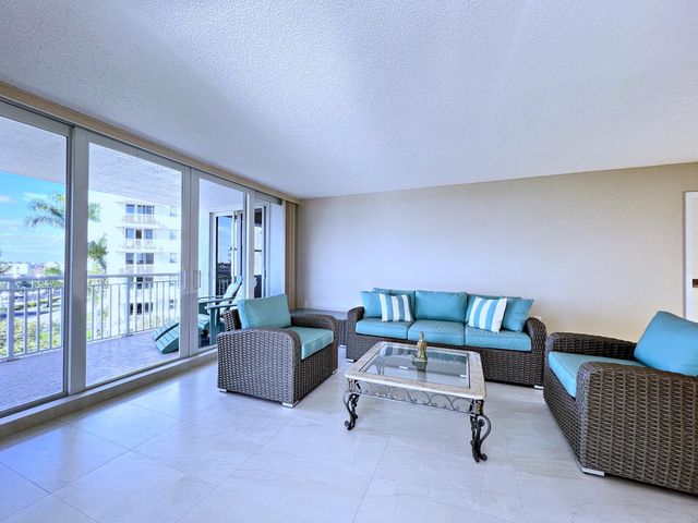 3546 S Ocean Boulevard 519, South Palm Beach, FL 33480