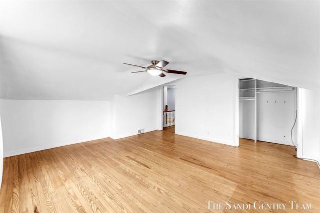 15008 Lakeshore Drive, Grand Haven, MI 49417