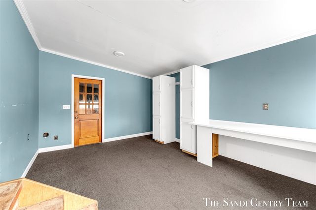 15008 Lakeshore Drive, Grand Haven, MI 49417