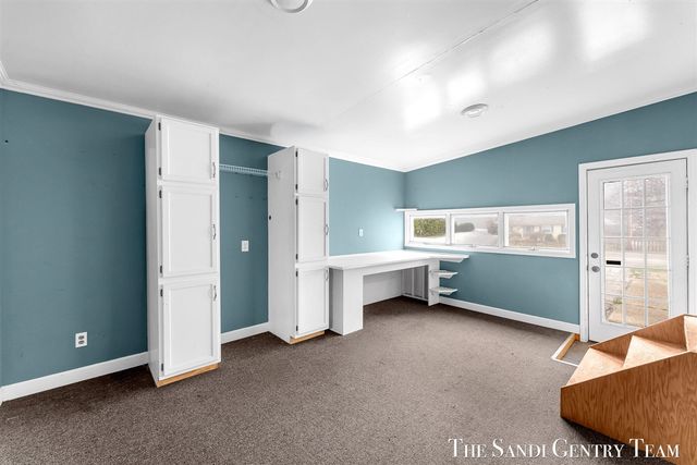15008 Lakeshore Drive, Grand Haven, MI 49417